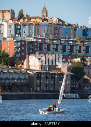 Schwimmenden Hafen mit Hotwells hinter, Bristol, England, Vereinigtes Königreich, Europa Stockfoto