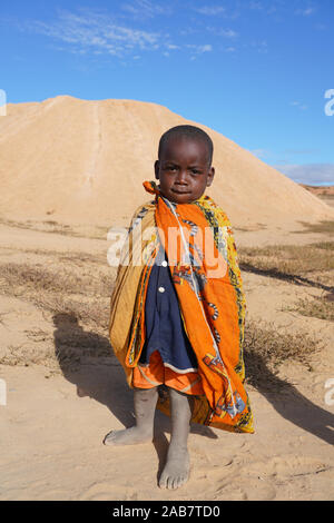 Kind in Ilakaka sapphire Minen, Ilakaka, Barbados, ihorombe Region, Südliche Madagaskar, Afrika Stockfoto