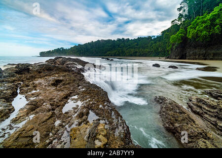 Playa Arco Strand, Uvita, Marino Ballena Nationalpark, Puntarenas Provinz, Pazifikküste von Costa Rica, Mittelamerika Stockfoto