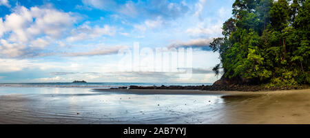 Playa Arco Strand, Uvita, Marino Ballena Nationalpark, Puntarenas Provinz, Pazifikküste von Costa Rica, Mittelamerika Stockfoto