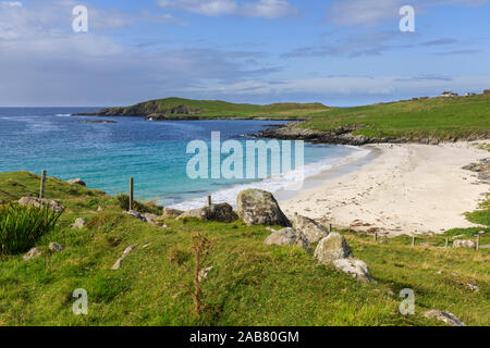 Mahlzeit Strand, weißer Sand, türkises Wasser, einer von Shetland's Finest, Insel von West Burra, Shetlandinseln, Schottland, Großbritannien, Europa Stockfoto