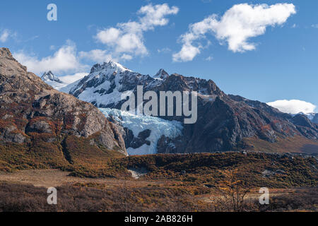 Piedras Blancas Gletscher im Herbst, El Chalten, Provinz Santa Cruz, Argentinien, Südamerika Stockfoto