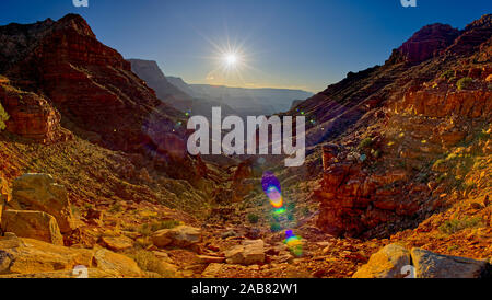 75 Mile Creek von der Tanner Trail im Grand Canyon, mit lipan Point und Escalante Butte, Grand Canyon Nationalpark, UNESCO, USA Stockfoto