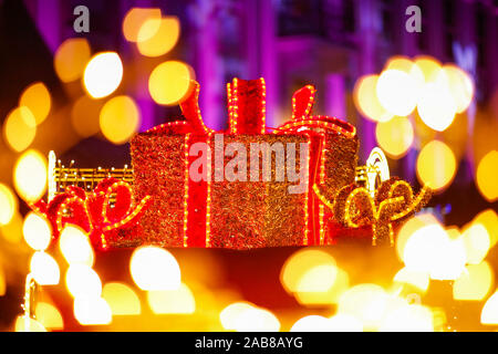 Berlin, Deutschland. 22 Nov, 2019. 22.11.2019, Berlin: Geschenke für die weihnachtliche Atmosphäre im Tierpark Berlin Credit: Georg Wenzel/dpa-Zentralbild/ZB/dpa/Alamy leben Nachrichten Stockfoto