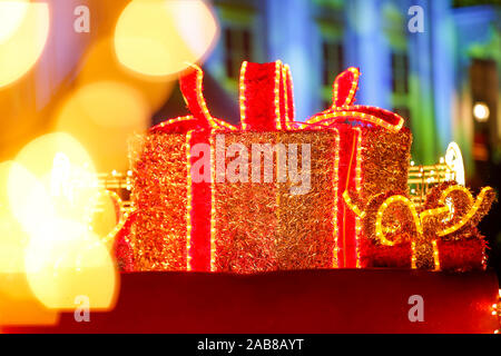 Berlin, Deutschland. 22 Nov, 2019. 22.11.2019, Berlin: Geschenke für die weihnachtliche Atmosphäre im Tierpark Berlin Credit: Georg Wenzel/dpa-Zentralbild/ZB/dpa/Alamy leben Nachrichten Stockfoto