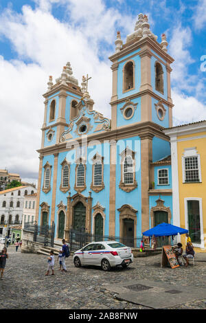 Salvador, Bahia, Brasilien - ca. September 2019: Kirche Unserer Lieben Frau vom Rosenkranz von der schwarzen Menschen in Pelourinho, dem historischen Zentrum von Salvador Stockfoto