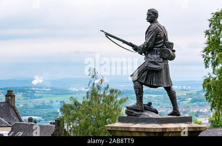 Statue von Argyll und Sutherland Highlander Soldaten aus dem Burenkrieg, Stirling Castle, Schottland, Großbritannien Stockfoto