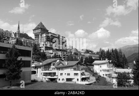 Schweizer Alpen: Das legendäre Badrutt's Palace Hotel in St. Moritz Stockfoto