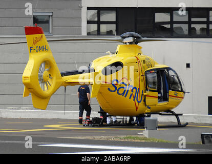 Rescu, Helikopter von Samu, Clermont-Ferrand, Auvergne, Frankreich Stockfoto