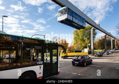 Die Hochbahn an der Technischen Universität Dortmund Stockfoto