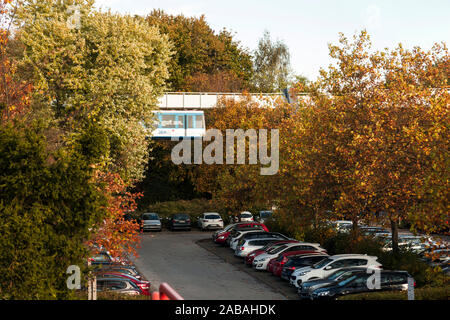 Die Hochbahn an der Technischen Universität Dortmund Stockfoto