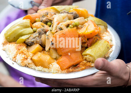 Marokkanisches Couscous mit sieben Gemüse Stockfoto