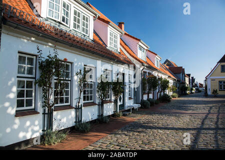 Der Holm ist ein Fischerviertel in Schleswig, ruhiger Lage an der Schlei Stockfoto