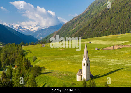 Alte Kirche in Kails bin Grosglockner Stockfoto