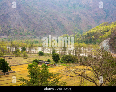 Khet, einem sehr abgelegenen Dorf an den Ufern der Sarda Fluss an der Grenze zu Nepal und in der Nähe von Sem Dorf, Kumaon Hügel, Uttarakhand, Indien Stockfoto