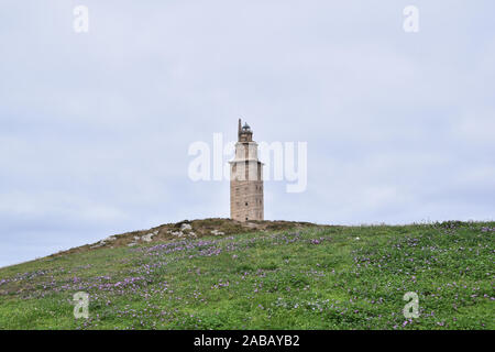 Blick auf den Herkules Turm. Antike römische Leuchtturm in der Stadt A Coruña (Spanien) Stockfoto