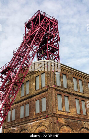 Förderturm der Zeche Sterkrade in Oberhausen, Welle 1, Industriedenkmal, Stockfoto