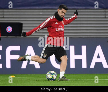 Leipzig, Deutschland. 26 Nov, 2019. Fussball: der Champions League match, RB Leipzig - Benfica Lissabon, Gruppenphase, Gruppe G, 5. Spieltag. Pizzi von Benfica im Stadion trainiert. Credit: Hendrik Schmidt/dpa-Zentralbild/ZB/dpa/Alamy leben Nachrichten Stockfoto