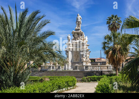 Teatro Marmoreo Denkmal im Jahre 1662 Vor der Königlichen Palast auch als Palazzo dei Normanni in Palermo Stadt, Hauptstadt der Region Sizilien, Italien Stockfoto