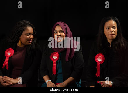 Die Labour Party Apsana Begum (Mitte) und Claudia Webbe (rechts) bei der Einführung der Labour Party, Rasse und Glauben Manifest an der Bernie Grant Arts Center, nördlich von London. Stockfoto