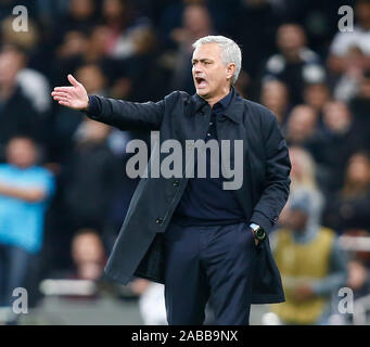 London, Großbritannien. 26. November 2019. London, Großbritannien. 26 Nov, 2019. Während der Champions League Gruppe B zwischen den Tottenham Hotspur und Olympiakos bei Tottenham Hotspur Stadion, London, England am 26. November 2019 Credit: Aktion Foto Sport/Alamy leben Nachrichten Stockfoto