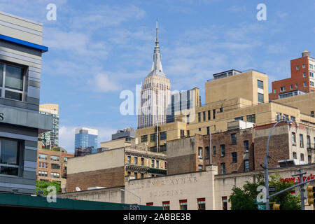 New York, USA - 20.August 2018: Empire State Building View von Chelsea Nachbarschaft auf der Westseite des Bezirks von Manhattan in New York City. Stockfoto