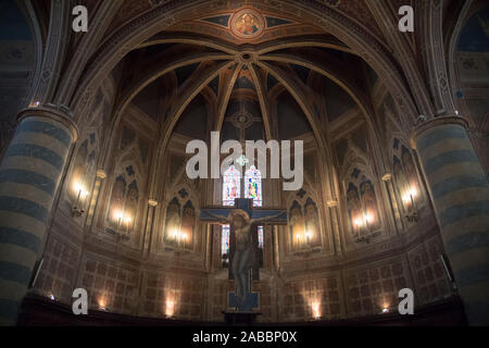 Gotischen Chiesa di Sant'Andrea Apostolo (Sant'Andrea Apostolo Kirche) im historischen Zentrum von Spello, Umbrien, Italien. August 21 2019 © wojciech Strozyk/ Stockfoto