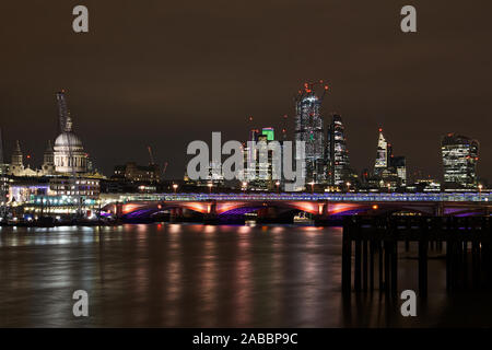 Skyline von London, Blick auf die Stadt Stockfoto