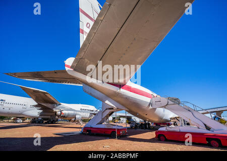 Flugzeuge auf Ausstellung am Qantas Founders Outback Museum in Longreach, Central West Queensland, Australien Stockfoto