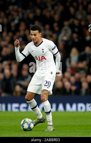 London, Großbritannien. 26 Nov, 2019. Während der UEFA Champions League Match zwischen den Tottenham Hotspur und Olympiakos Piräus Piräus bei Tottenham Hotspur Stadion in London, England. Foto von Carlton Myrie. Nur die redaktionelle Nutzung, eine Lizenz für die gewerbliche Nutzung erforderlich. Keine Verwendung in Wetten, Spiele oder einer einzelnen Verein/Liga/player Publikationen. Credit: UK Sport Pics Ltd/Alamy leben Nachrichten Stockfoto