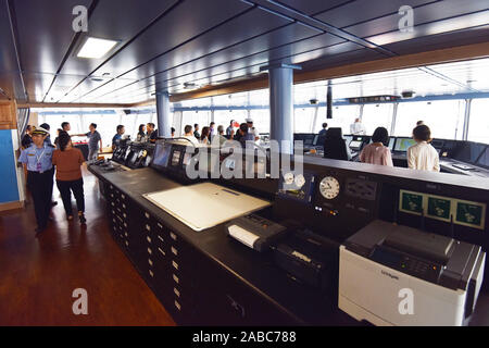 Xue Long 2, eine chinesische icebreaking Forschungsschiff, Häfen in Shekou Cruise Center in Shenzhen, der südchinesischen Provinz Guangdong, 14. Oktober 2019 Stockfoto