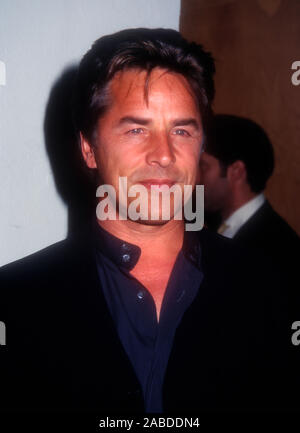 Beverly Hills, Kalifornien, USA, 16. März 1995 Schauspieler Don Johnson das Screening von der HBO Film" In der Verfolgung der Ehre' am 16. März 1995 an die WGA-Theater in Beverly Hills, Kalifornien, USA besucht. Foto von Barry King/Alamy Stock Foto Stockfoto