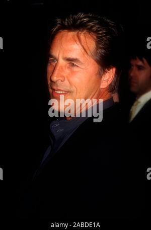 Beverly Hills, Kalifornien, USA, 16. März 1995 Schauspieler Don Johnson das Screening von der HBO Film" In der Verfolgung der Ehre' am 16. März 1995 an die WGA-Theater in Beverly Hills, Kalifornien, USA besucht. Foto von Barry King/Alamy Stock Foto Stockfoto