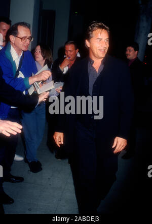 Beverly Hills, Kalifornien, USA, 16. März 1995 Schauspieler Don Johnson das Screening von der HBO Film" In der Verfolgung der Ehre' am 16. März 1995 an die WGA-Theater in Beverly Hills, Kalifornien, USA besucht. Foto von Barry King/Alamy Stock Foto Stockfoto