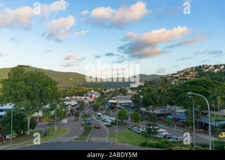 Airlie Beach, Australien - Februar 04, 2017: Hauptstraße in Airlie Beach Whitsundays. Queensland Stockfoto