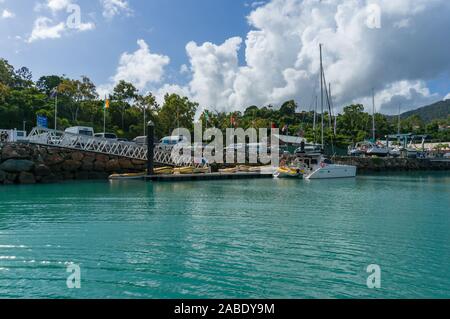 Airlie Beach, Australien - Februar 5, 2017: Abel Point Marina. Airlie Beach, Whitsundays, Queensland, Australien Stockfoto