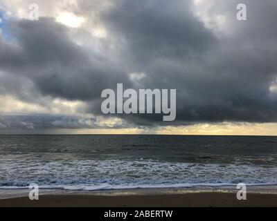 Sehr hohen springfluten auf Sandbänken Strand Credit Suzanne McGowan/Alamy leben Nachrichten Stockfoto