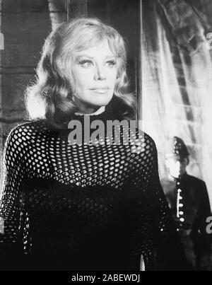DREI PENNY Oper, (aka DIE DREIGROSCHENOPER), Curd Jürgens, 1962 ...