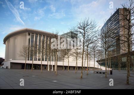 Die Stadt Luxemburg, Luxemburg: 19. Januar 2018: Ein Blick auf die grande-duchesse Josephine-Charlotte Konzertsaal, auch als Philharmonie Luxemburg bekannt, Stockfoto