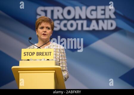 Glasgow, UK. 27. November 2019. Im Bild: Nicola Sturgeon MSP - Erster Minister von Schottland und Leiter der Scottish National Party (SNP). Die Scottish National Party (SNP) offizielle Wahlprogramm für die Bundestagswahl am 12. Dezember 2019. Stockfoto