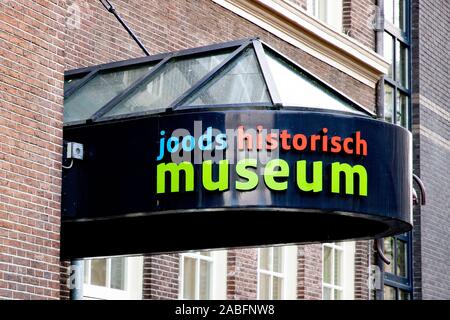 Amsterdam, Niederlande. 27 Nov, 2019. AMSTERDAM, Mitte, 27-11-2019, von 2019 bis April 2020 das Jüdische Historische Museum würdigt Eli Inhalt, einer der wichtigsten zeitgenössischen jüdischen Künstler in den Niederlanden. Die retrospektive Eli Inhalt: So viel ich auf Schönheit verfügt über blickte Highlights aus seinem eigenwilligen Werk aus den letzten vierzig Jahren. Credit: Pro Schüsse/Alamy leben Nachrichten Stockfoto