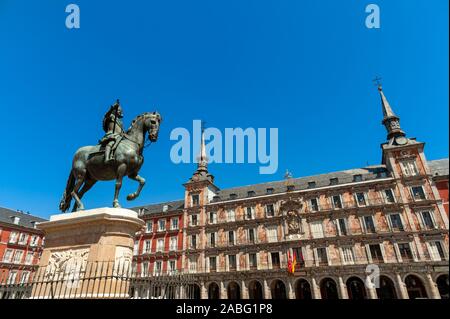 Reiterstandbild von Philipp III auf der Plaza Mayor, Madrid, Spanien Stockfoto