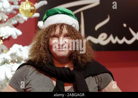 Paris, Frankreich, 20. November 2019. Valerie Mairesse nimmt an der Markteinführung des Peres Noel Verts von Secours Populaire Francais in Paris Teil Stockfoto