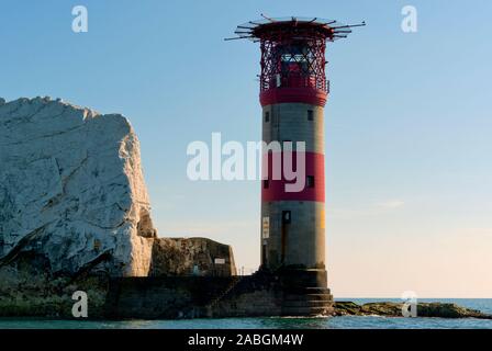 Die Isle of Wight - einer der schönsten Orte, die ich besucht habe. Dies ist die Nadeln Leuchtturm. Stockfoto