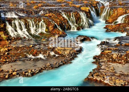 Wild Bruarfoss Wasserfall in Island Stockfoto