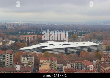 Liktorenturm im Turiner Skyline gesehen Stockfoto