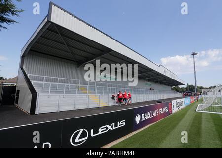 Allgemeine Ansicht des neuen North Bank vor Arsenal vs Tottenham Hotspur Frauen Frauen, Freundschaftsspiel Fußball an der Wiese Park am 25. August 2019 stehen Stockfoto