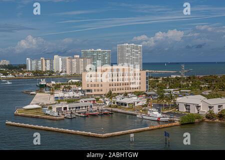 FORT LAUDERDALE, Florida - Februar 2, 2019: Die halmos Hochschule für Naturwissenschaften und Ozeanographie ist eine Hochschule an der Nova Southeastern University in F Stockfoto