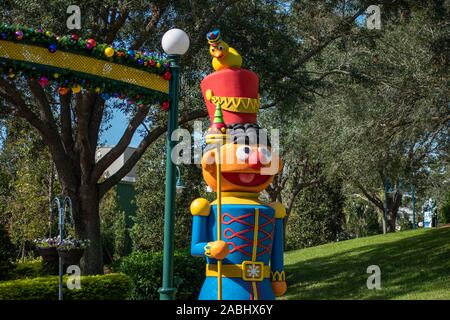 Orlando, Florida. November 22, 2019. Ernie in Seaworld Weihnachtsfeier Stockfoto