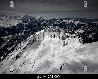 Winterlandschaft unter vollen Mondlicht auf die Santis, Alpstein, Appenzell, Schweiz Stockfoto